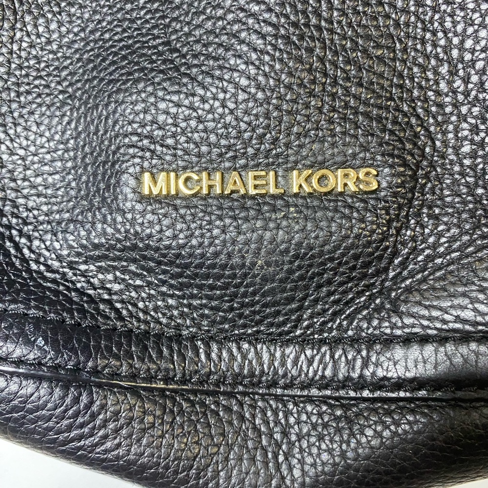 Michael Kors Black Leather Hobo Bag with Slouchy Silhouette - Picture 2 of 12
